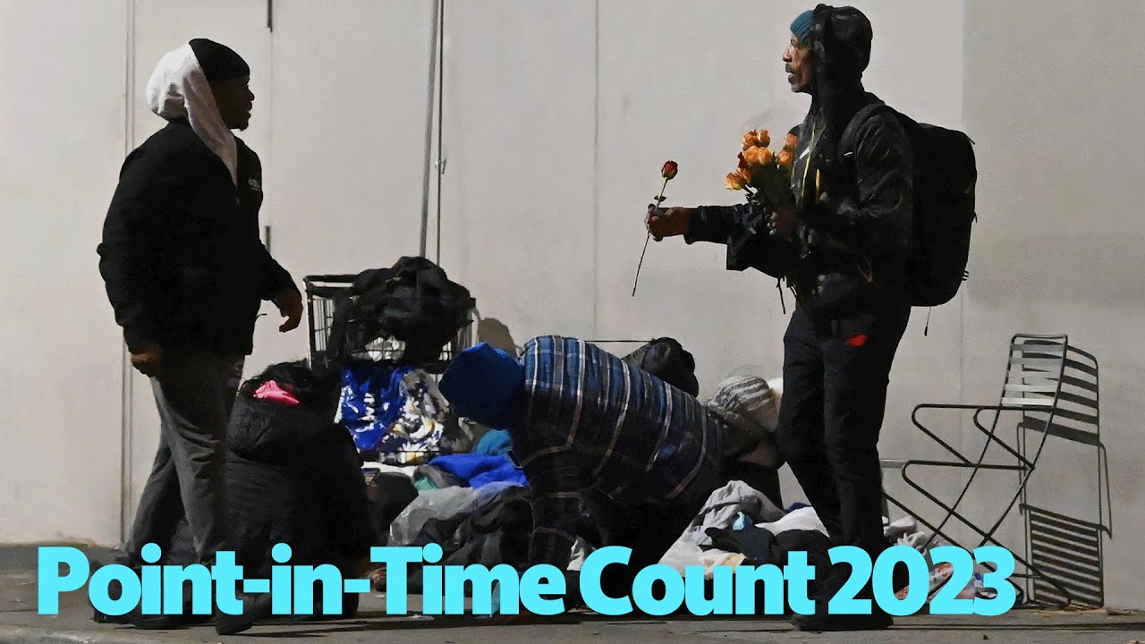 Volunteers seek to count persons who are experiencing homelessness