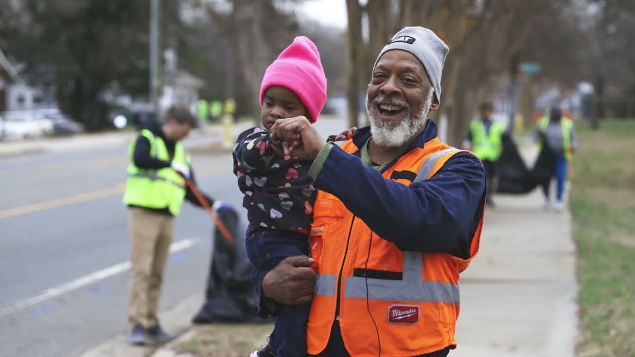 Corridors of Opportunity and Keep Charlotte Beautiful Cohost Corridor Cleanup